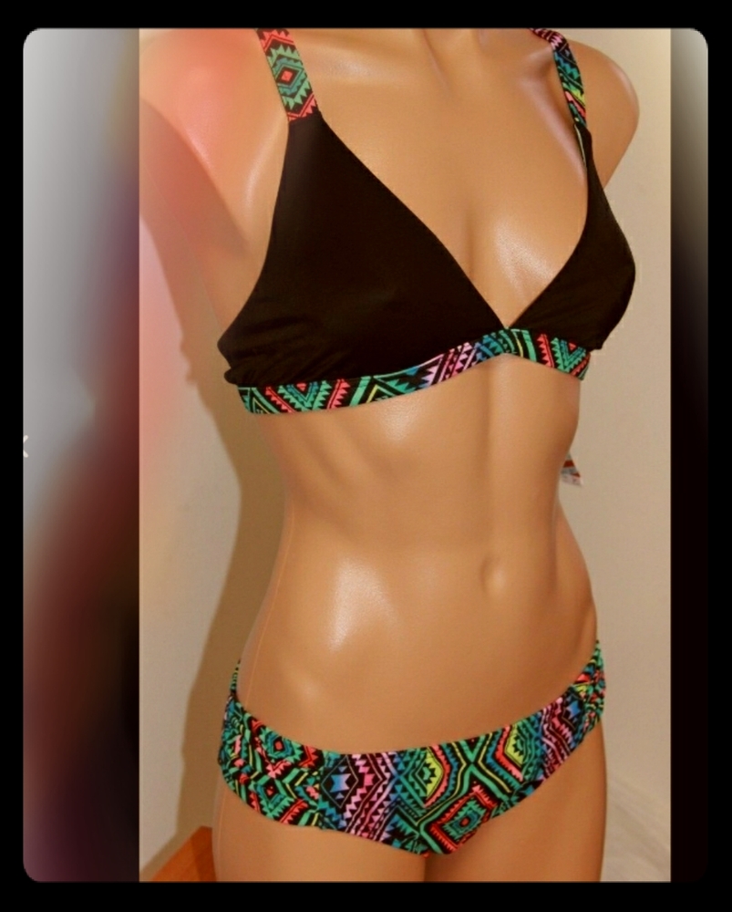 NWT Sexy Gia Black Sporty Racerback SUNDAZED bikin